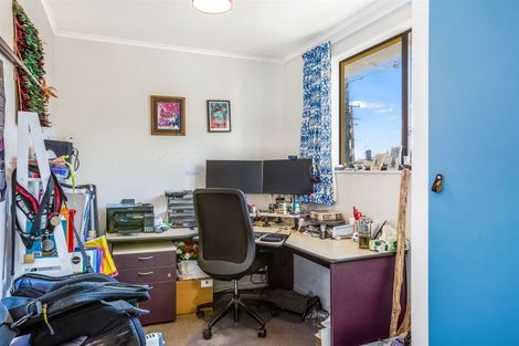 Photo of property in 34 Sievers Grove, Cannons Creek, Porirua, 5024