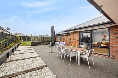 Photo of property in 109 Shillingford Boulevard, Rolleston, 7615