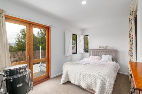 Photo of property in 27 Te Papau Crescent, Diamond Harbour, 8972