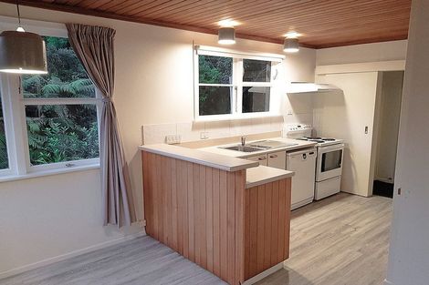 Photo of property in 73 Elmslie Road, Pinehaven, Upper Hutt, 5019