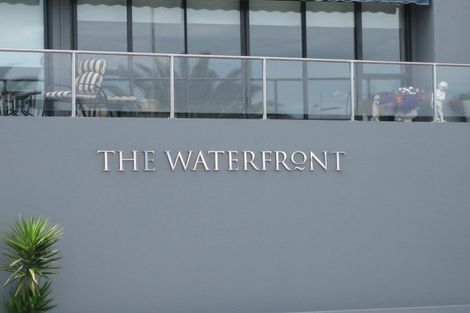 Photo of property in Waterfront Apartments, 1/309 Wakefield Quay, Stepneyville, Nelson, 7010