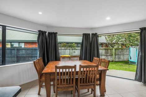 Photo of property in 21 Forest Drive, Parklands, Christchurch, 8083