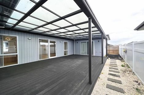 Photo of property in 40 Holcroft Street, Papakura, 2110