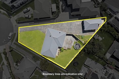 Photo of property in 6 Glenvil Lane, Te Atatu Peninsula, Auckland, 0610