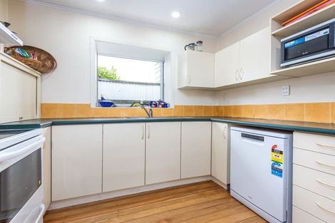 Photo of property in 15 Manuka Street, Mairehau, Christchurch, 8013