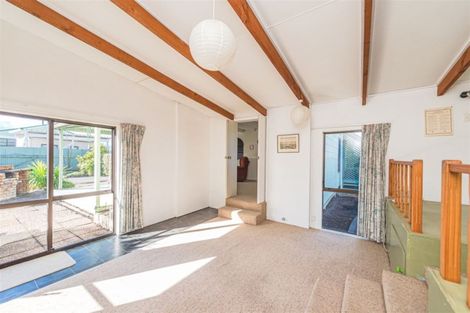 Photo of property in 12 Sussex Road, Springvale, Whanganui, 4501