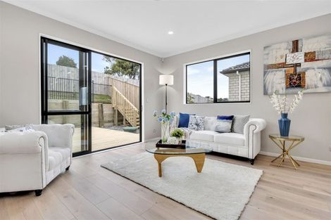 Photo of property in 5 Elevation Street, Flat Bush, Auckland, 2019