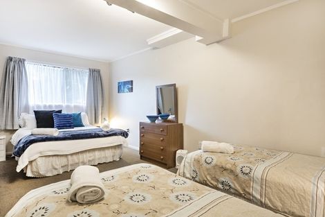 Photo of property in 54a Lincoln Avenue, Tawa, Wellington, 5028