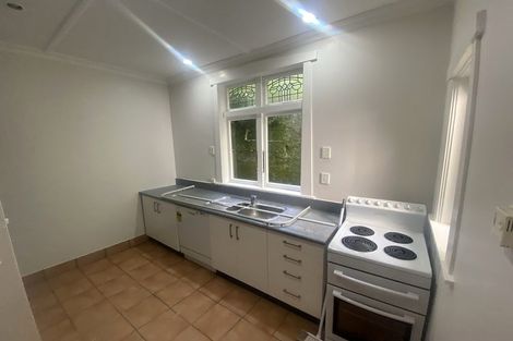 Photo of property in 35 Adams Terrace, Aro Valley, Wellington, 6021