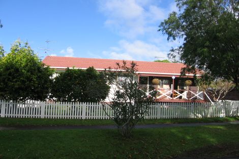 Photo of property in 2/21 Rapallo Place, Farm Cove, Auckland, 2012