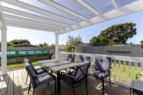 Photo of property in 14 Mouatt Street, Waitara, 4320