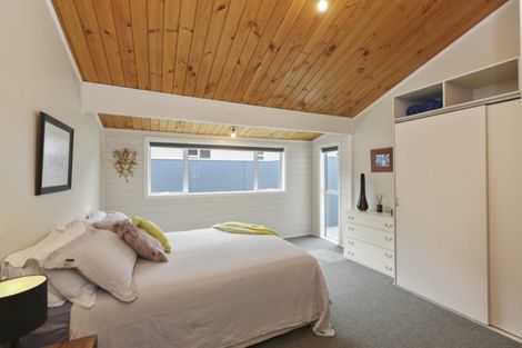 Photo of property in 11 Ropiha Street, Fitzroy, New Plymouth, 4312