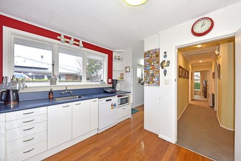 Photo of property in 8 Kingsgate Place, Burnside, Christchurch, 8053