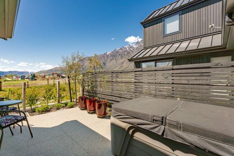 Photo of property in 4 Chapman Drive, Jacks Point, 9371