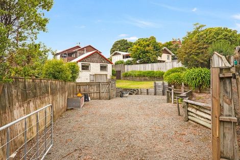 Photo of property in 10 Napier Grove, Waikanae Beach, Waikanae, 5036