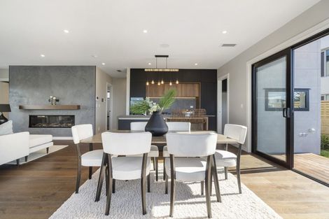 Photo of property in 20 Beach Road, Castor Bay, Auckland, 0620