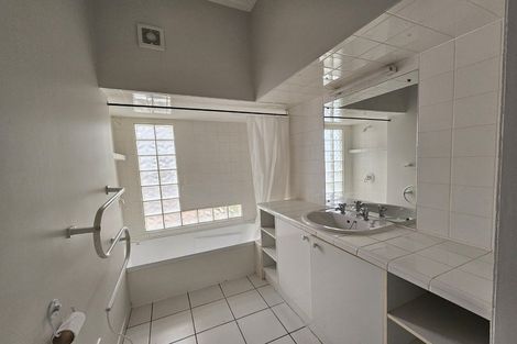 Photo of property in 105 Elizabeth Street, Mount Victoria, Wellington, 6011