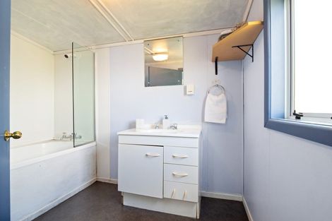 Photo of property in 1 Taupo Lane, Ravensbourne, Dunedin, 9022