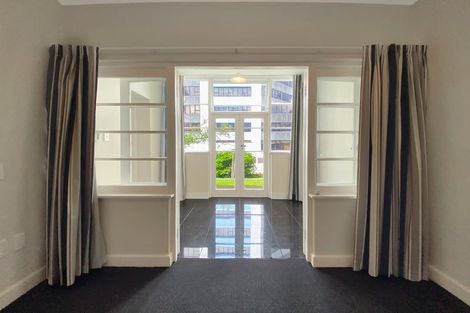 Photo of property in 20a Portland Crescent, Thorndon, Wellington, 6011