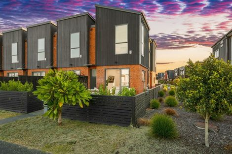 Photo of property in 33 Waka Moana Drive, Hobsonville, Auckland, 0616