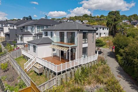 Photo of property in 10 Ripa Street, Flat Bush, Auckland, 2019