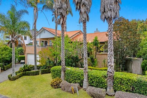 Photo of property in 12 Stonedge Lane, Rosedale, Auckland, 0632