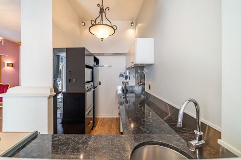 Photo of property in 24 Hobson Street, Thorndon, Wellington, 6011