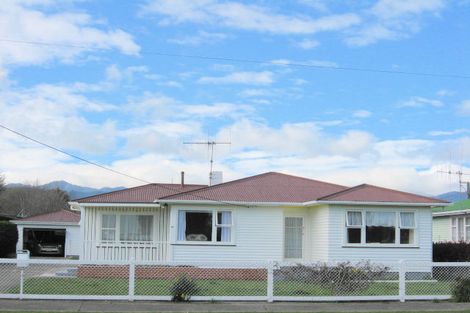 Photo of property in 48 Bartholomew Road, Levin, 5510