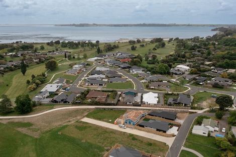 Photo of property in 49d Western Avenue, Omokoroa, 3172