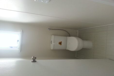 Photo of property in 8 President Avenue, Papakura, 2110