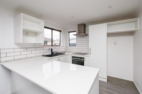 Photo of property in 4 Cedar Grove, Highbury, Palmerston North, 4412