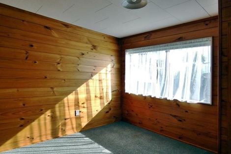 Photo of property in 1/57 Cliff View Drive, Green Bay, Auckland, 0604