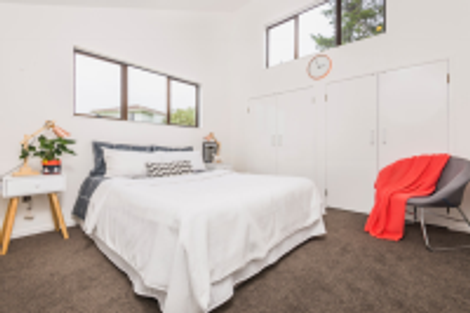 Photo of property in 1/183 Rangatira Road, Beach Haven, Auckland, 0626