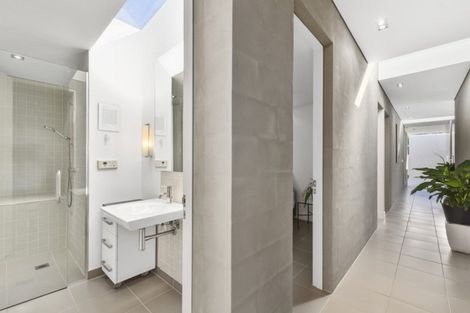 Photo of property in 37 Island View Drive, Gulf Harbour, Whangaparaoa, 0930