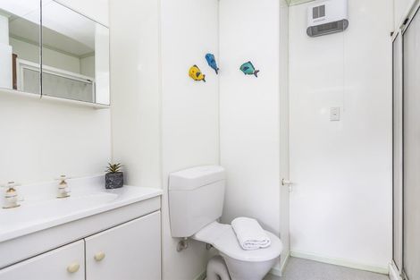 Photo of property in 112 Sutherland Road, Melrose, Wellington, 6023