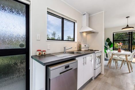 Photo of property in 26 Imperial Place, Henderson, Auckland, 0612