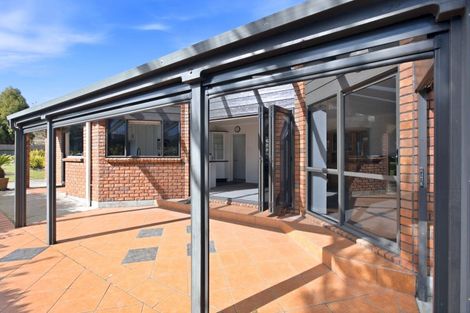 Photo of property in 71 Brooklands Road, Brooklands, New Plymouth, 4310
