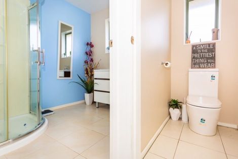 Photo of property in 2/19 Thistledown Place, Woolston, Christchurch, 8062