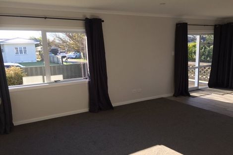 Photo of property in 37 Cassino Crescent, Onekawa, Napier, 4110