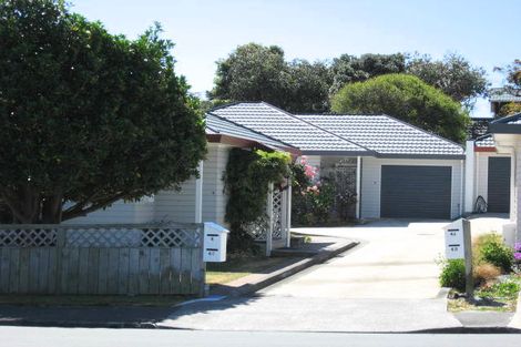 Photo of property in 4b Whitehouse Road, Titahi Bay, Porirua, 5022