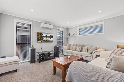 Photo of property in 27 Saddlers Way, Papamoa, 3118