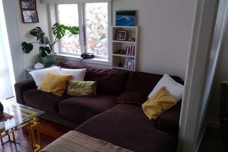 Photo of property in 97 Beach Road, Mellons Bay, Auckland, 2014