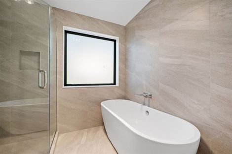 Photo of property in 28d Walker Road, Point Chevalier, Auckland, 1022