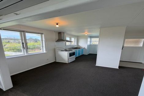 Photo of property in 66 Banks Street, Marfell, New Plymouth, 4310