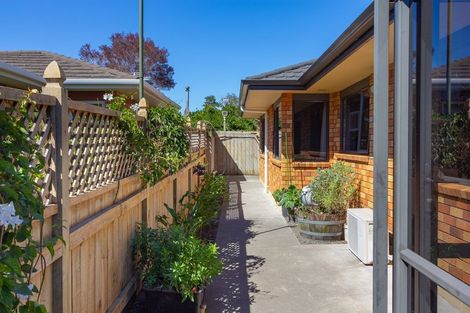 Photo of property in 7 Rarawa Place, Vogeltown, New Plymouth, 4310