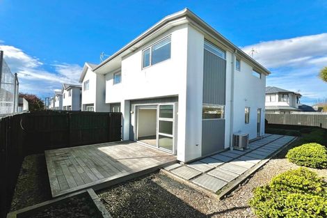 Photo of property in 9/51 Hills Road, Edgeware, Christchurch, 8013