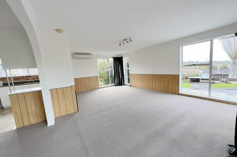 Photo of property in 5 Kilcar Place, Massey, Auckland, 0614