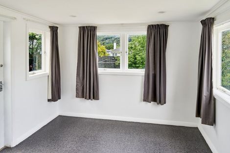 Photo of property in 9 Bledisloe Crescent, Wainuiomata, Lower Hutt, 5014