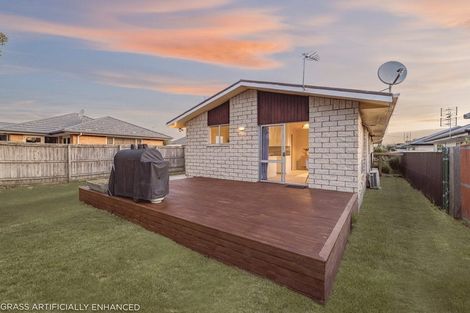 Photo of property in 2/25 Sylvia Street, Parklands, Christchurch, 8083