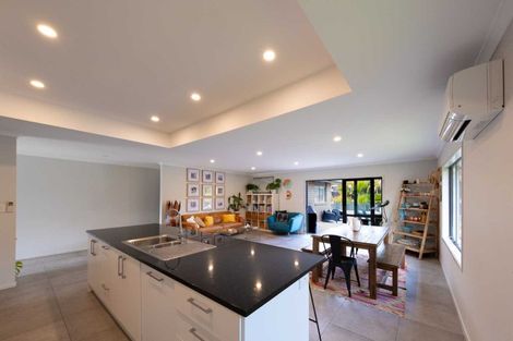 Photo of property in 14 Will Street, Huapai, Kumeu, 0810